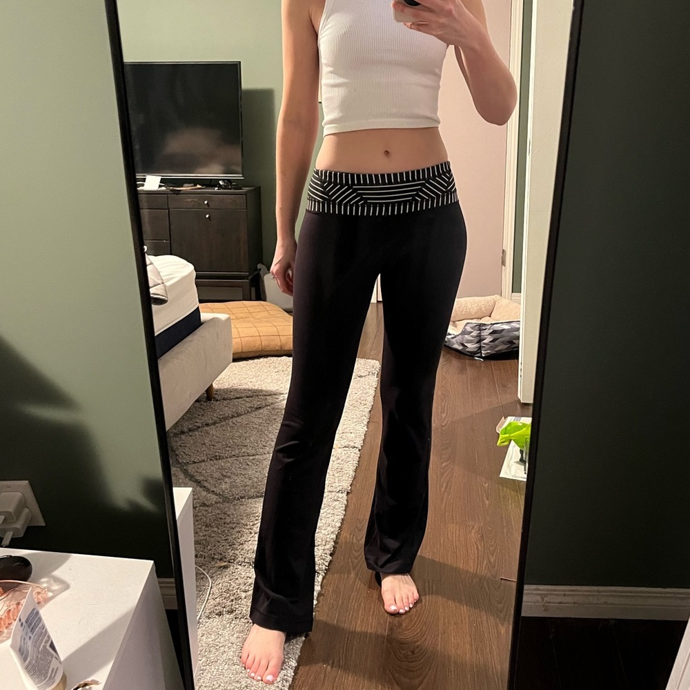 Lululemon Vintage Groove Pants (4)